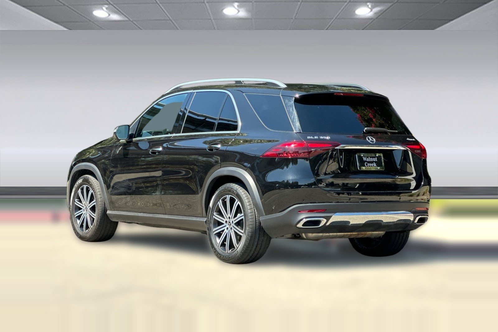 Certified 2025 Mercedes-Benz GLE 350 4MATIC image 3