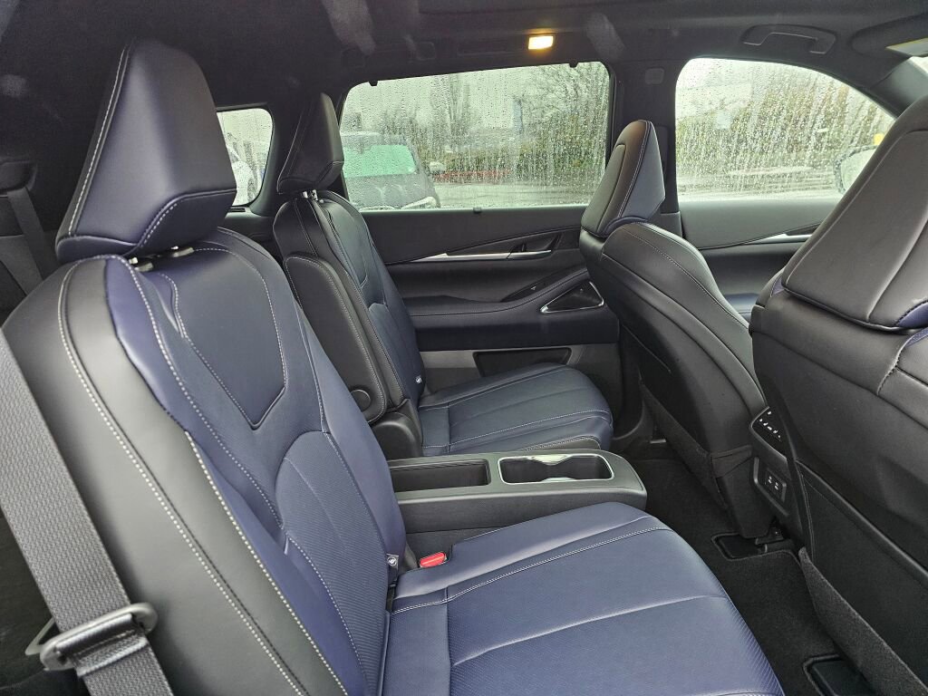 New 2026 INFINITI QX60 Sport image 15