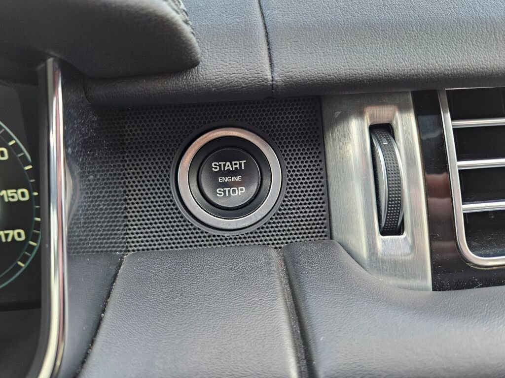 Used 2016 Land Rover Range Rover Supercharged image 22