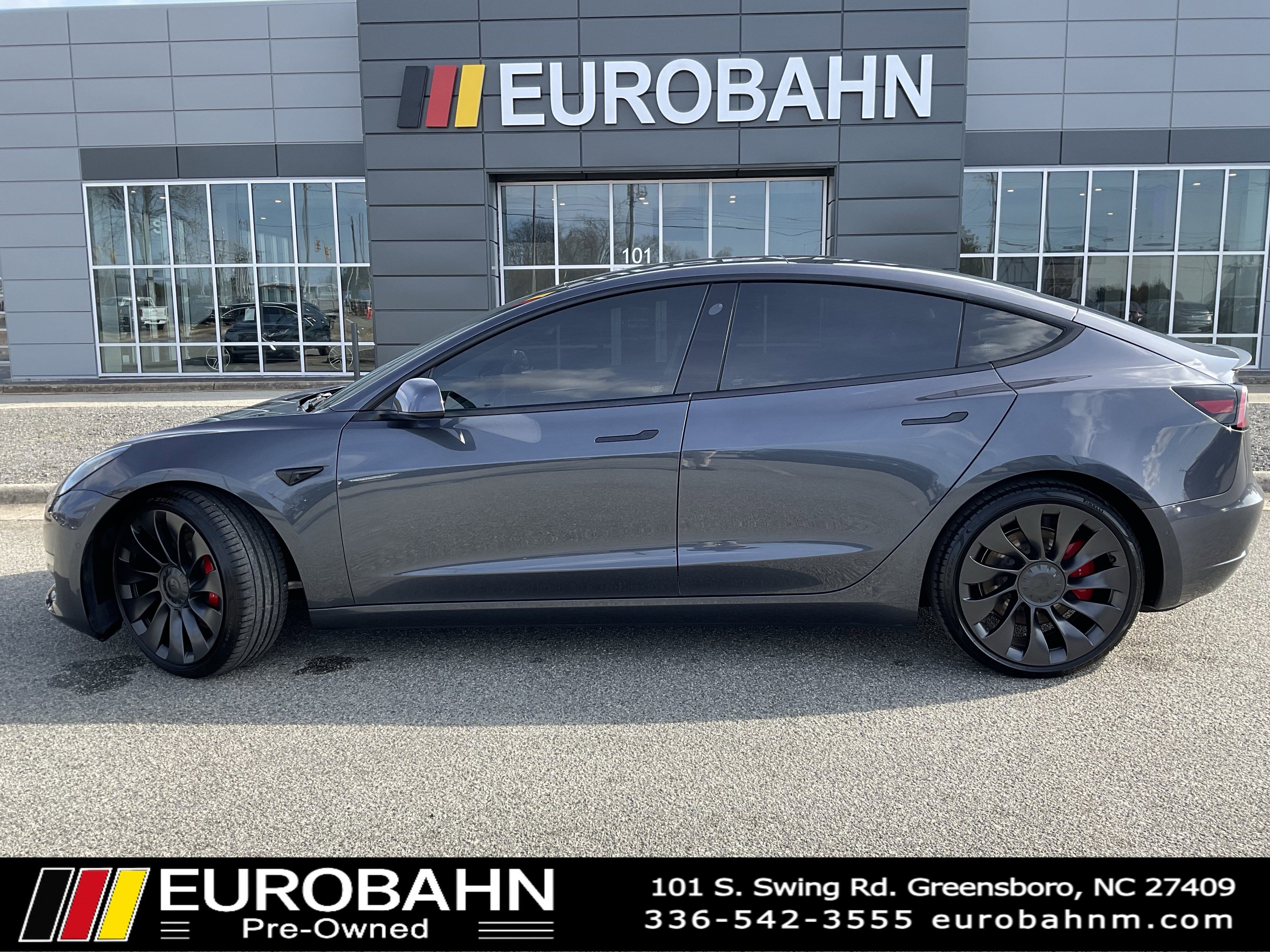 Used 2021 Tesla Model 3 Performance image 2
