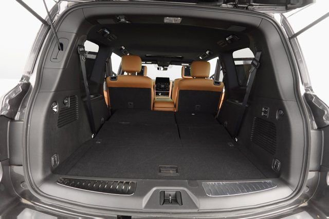 Used 2023 INFINITI QX80 Sensory image 39