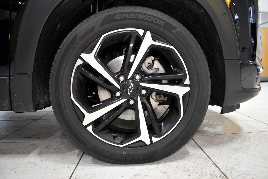 Used 2023 Chevrolet TrailBlazer RS w/ Convenience Package image 11