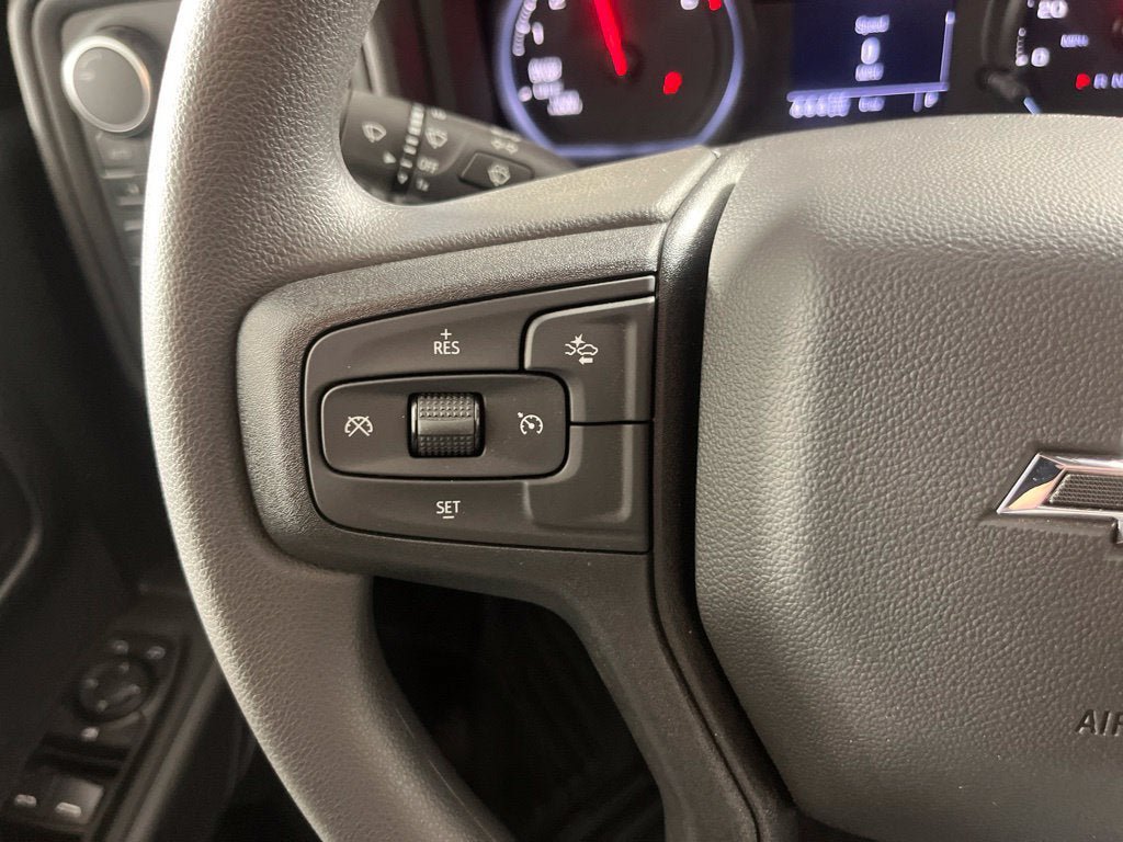 New 2026 Chevrolet Silverado 1500 Custom Trail Boss w/ Turbomax Blackout Package AWD/4WD image 26