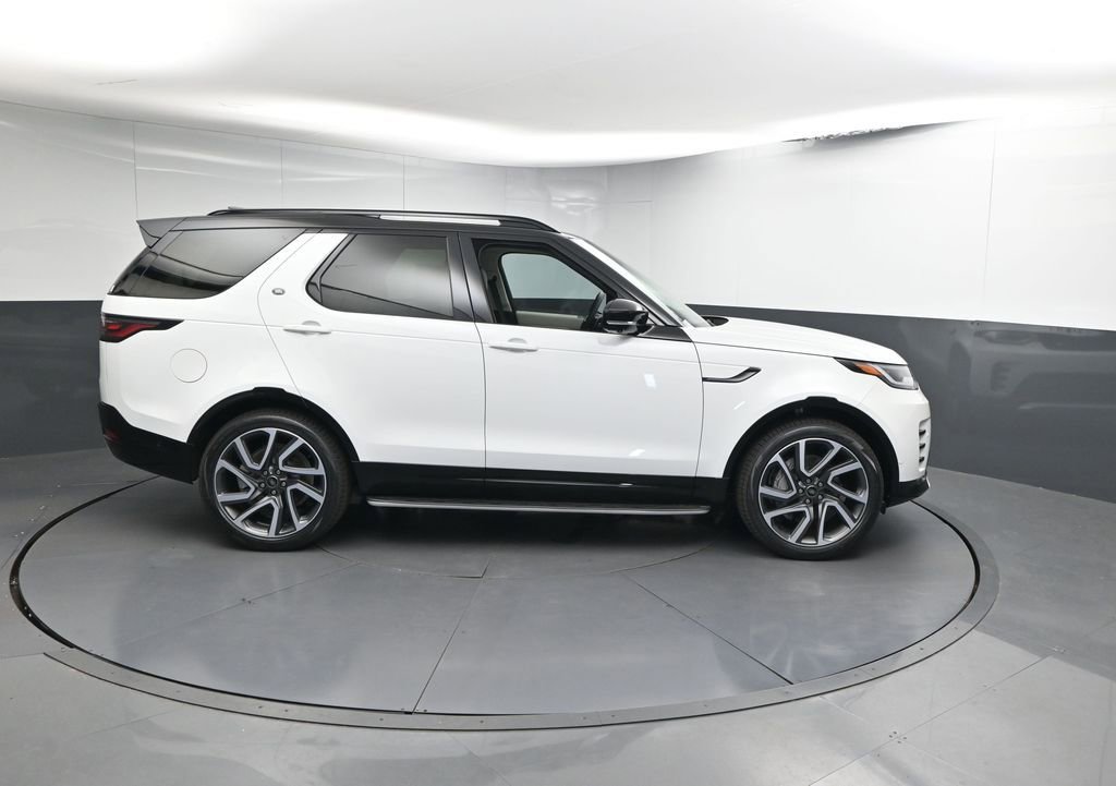 New 2025 Land Rover Discovery Dynamic SE AWD/4WD image 23