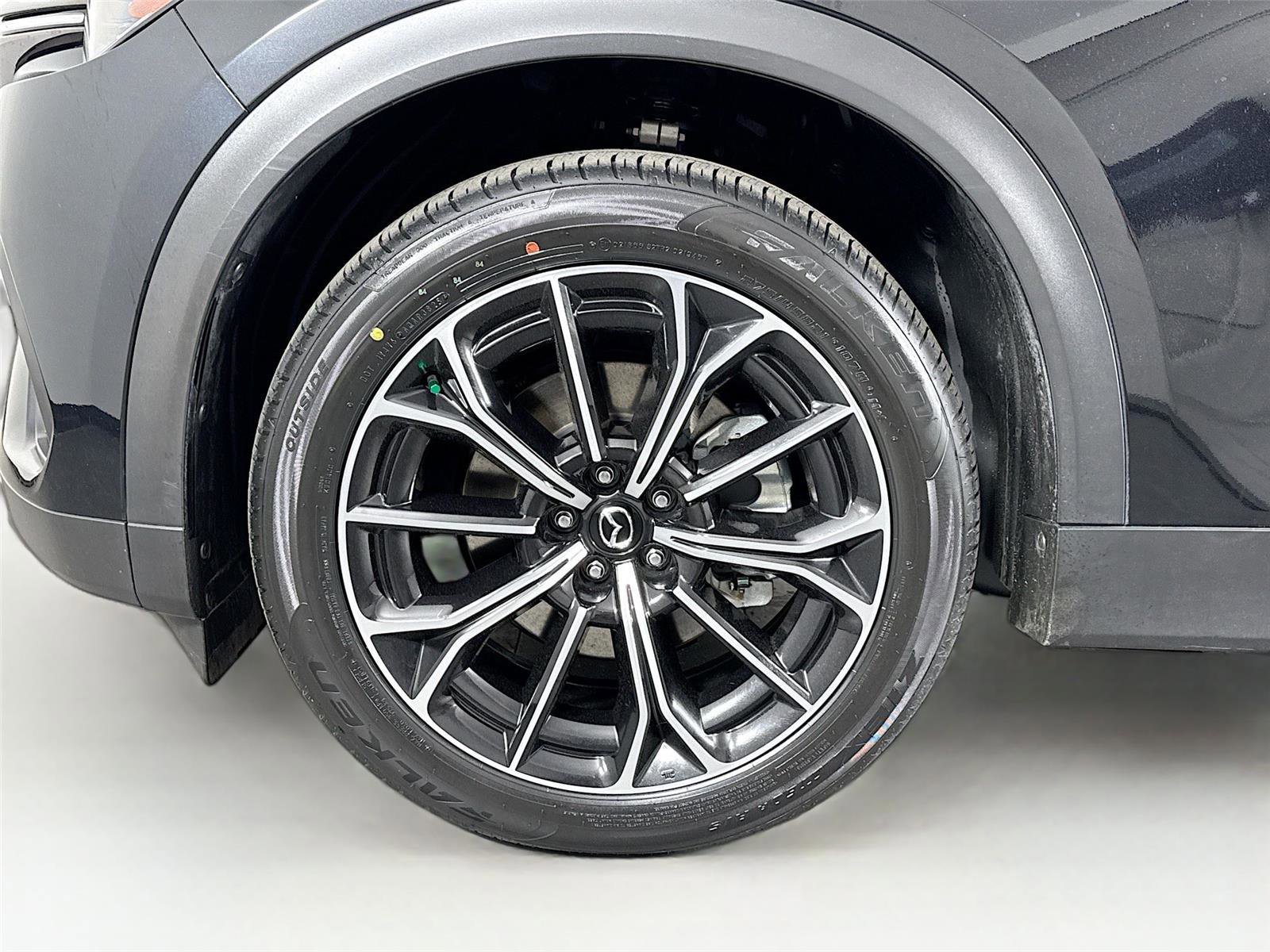 Certified 2025 MAZDA CX-70 Plug-In Hybrid w/ Premium Plus AWD/4WD image 48