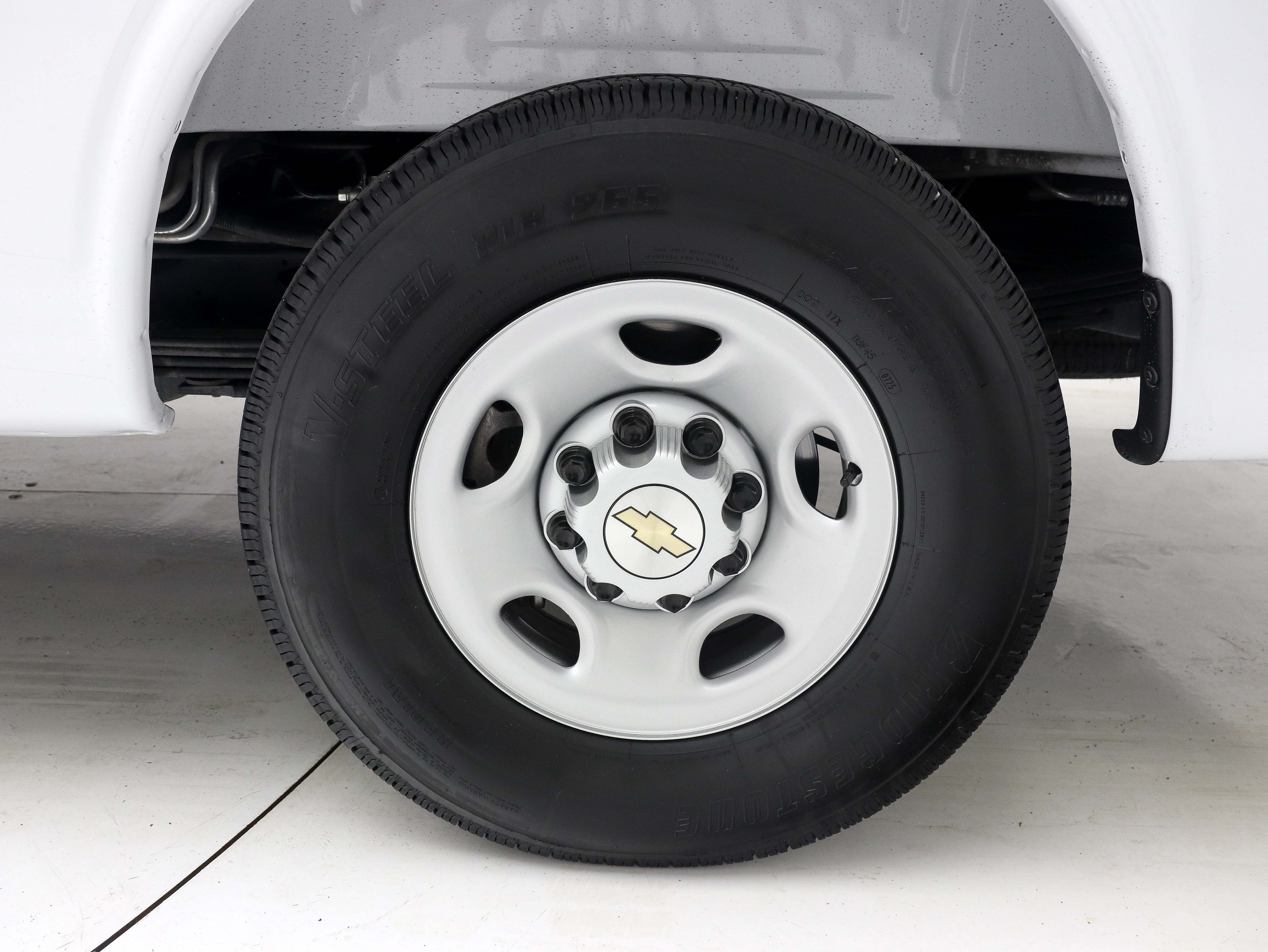 Used 2025 Chevrolet Express 3500 LS RWD image 27