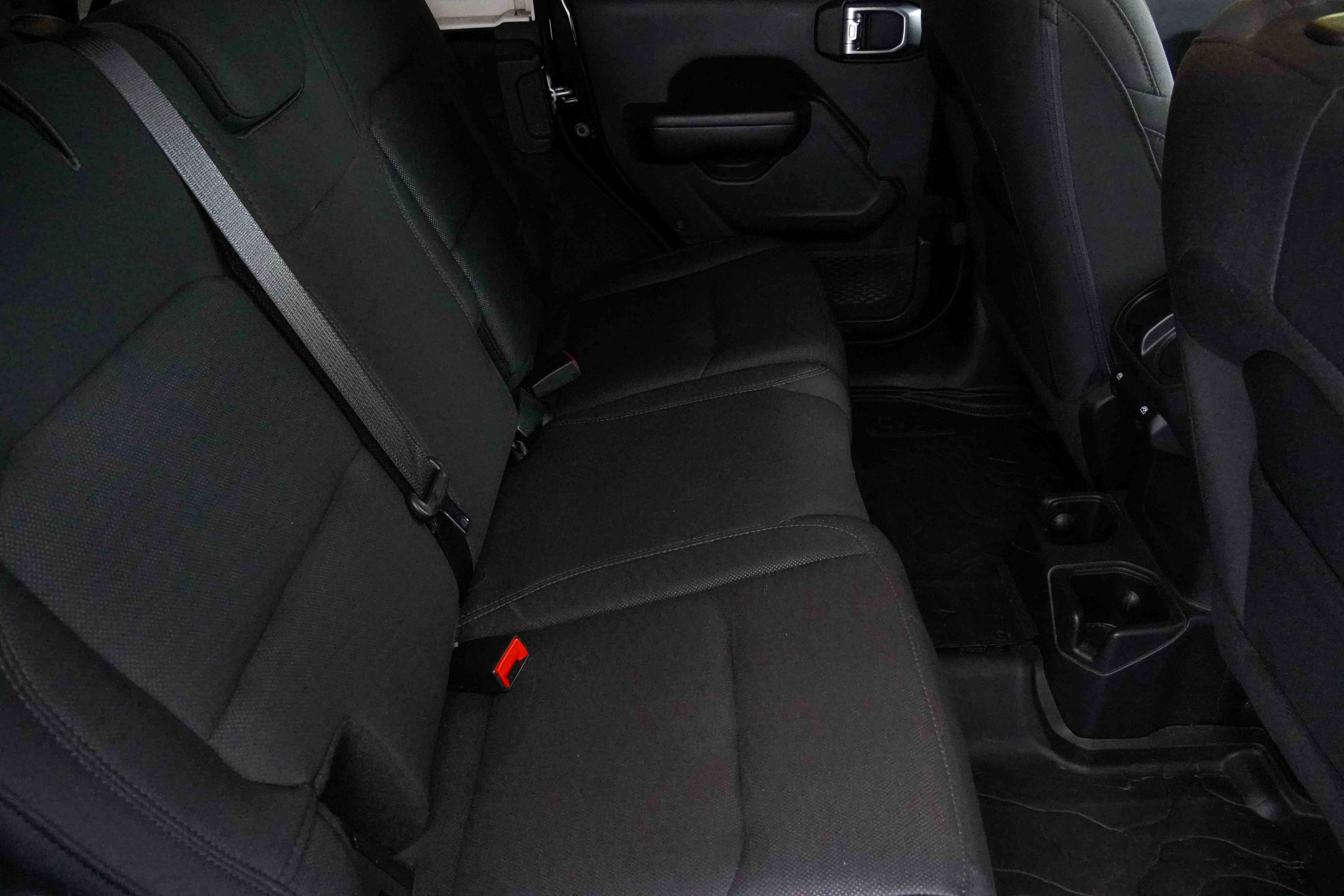 Used 2019 Jeep Wrangler Unlimited Sport S image 34