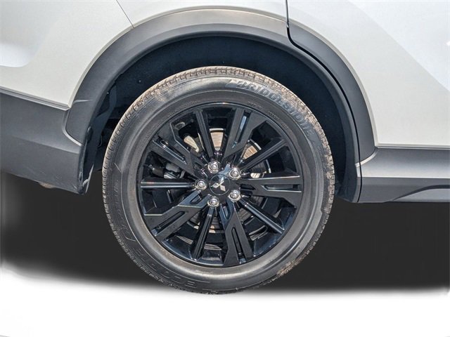 Used 2024 Mitsubishi Eclipse Cross LE image 12