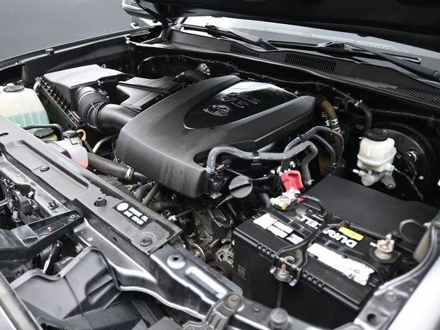 Used 2019 Toyota Tacoma TRD Sport image 12