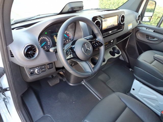 New 2025 Mercedes-Benz eSprinter 170 Cargo image 14