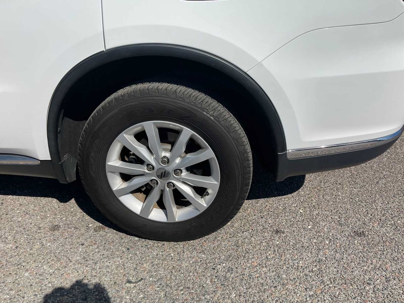 Used 2019 Dodge Durango SXT w/ 3rd Row Seating Group AWD/4WD image 8