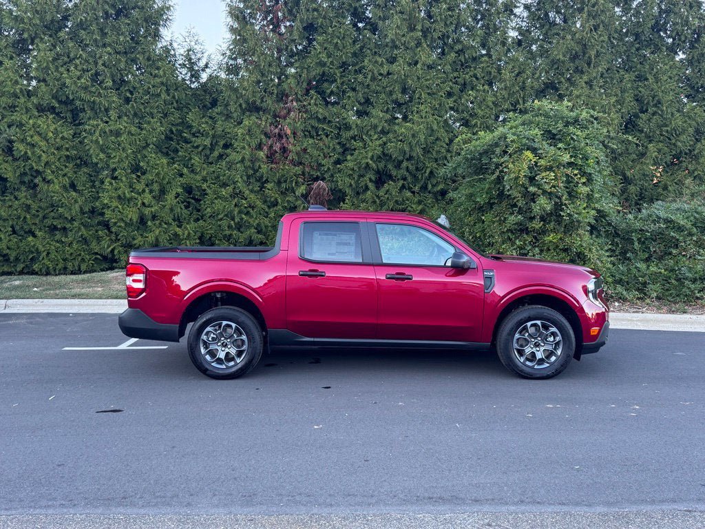 New 2026 Ford Maverick XLT FWD image 3