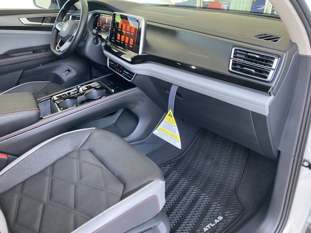 New 2026 Volkswagen Atlas Peak Edition image 41