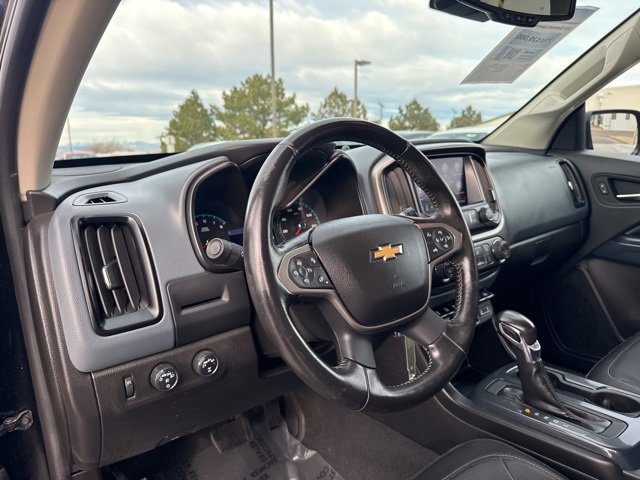 Used 2022 Chevrolet Colorado Z71 w/ Z71 Midnight Edition image 17