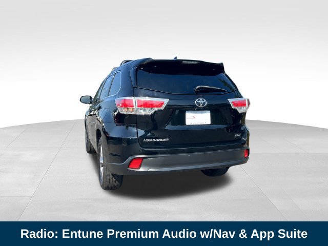 Used 2014 Toyota Highlander XLE FWD image 3