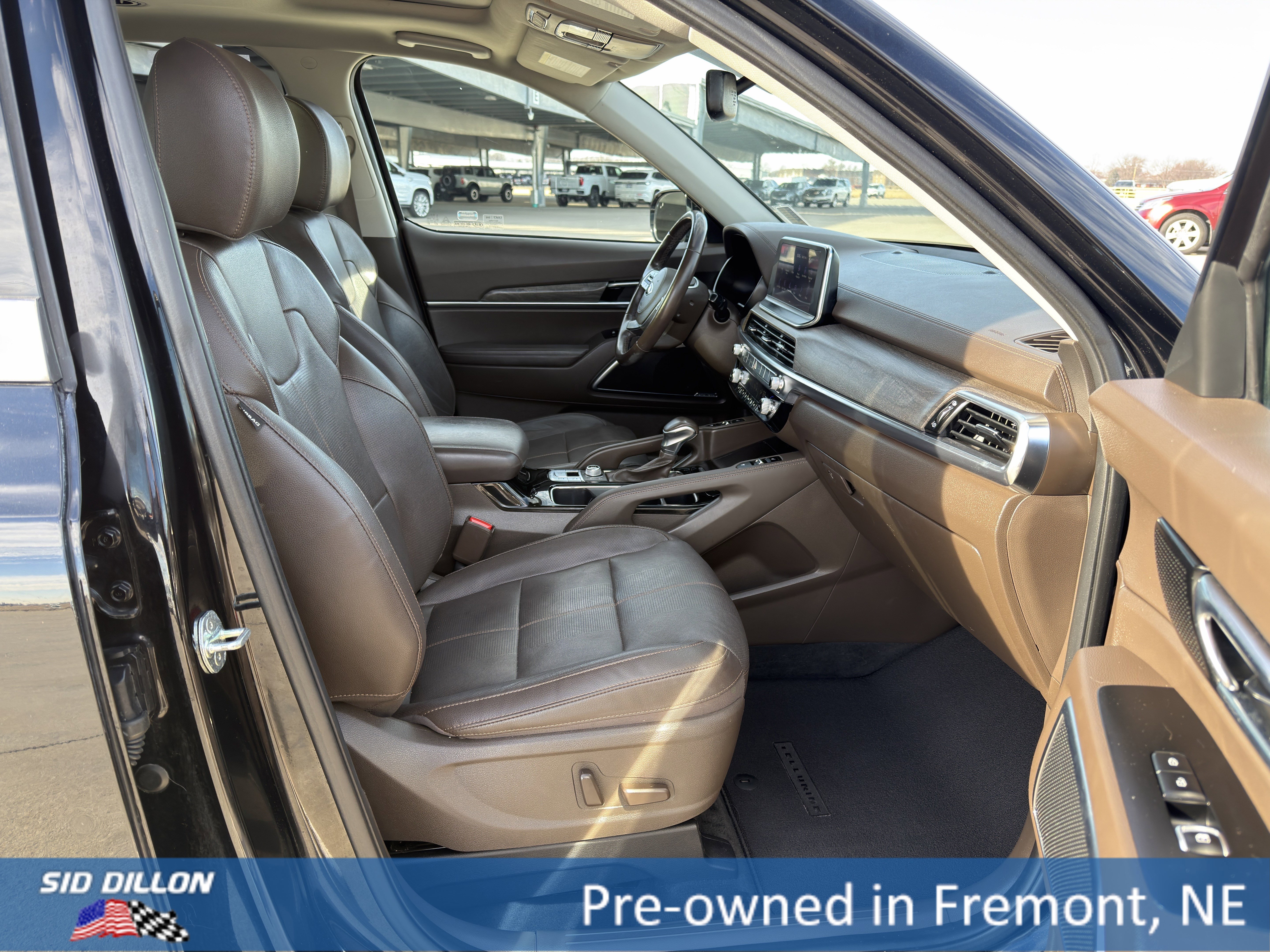 Used 2021 Kia Telluride SX w/ Nightfall Edition Package image 19
