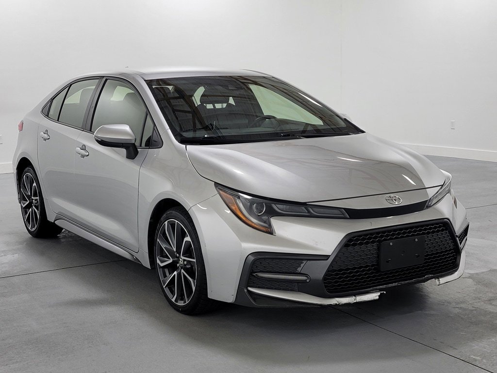 Used 2020 Toyota Corolla SE image 2