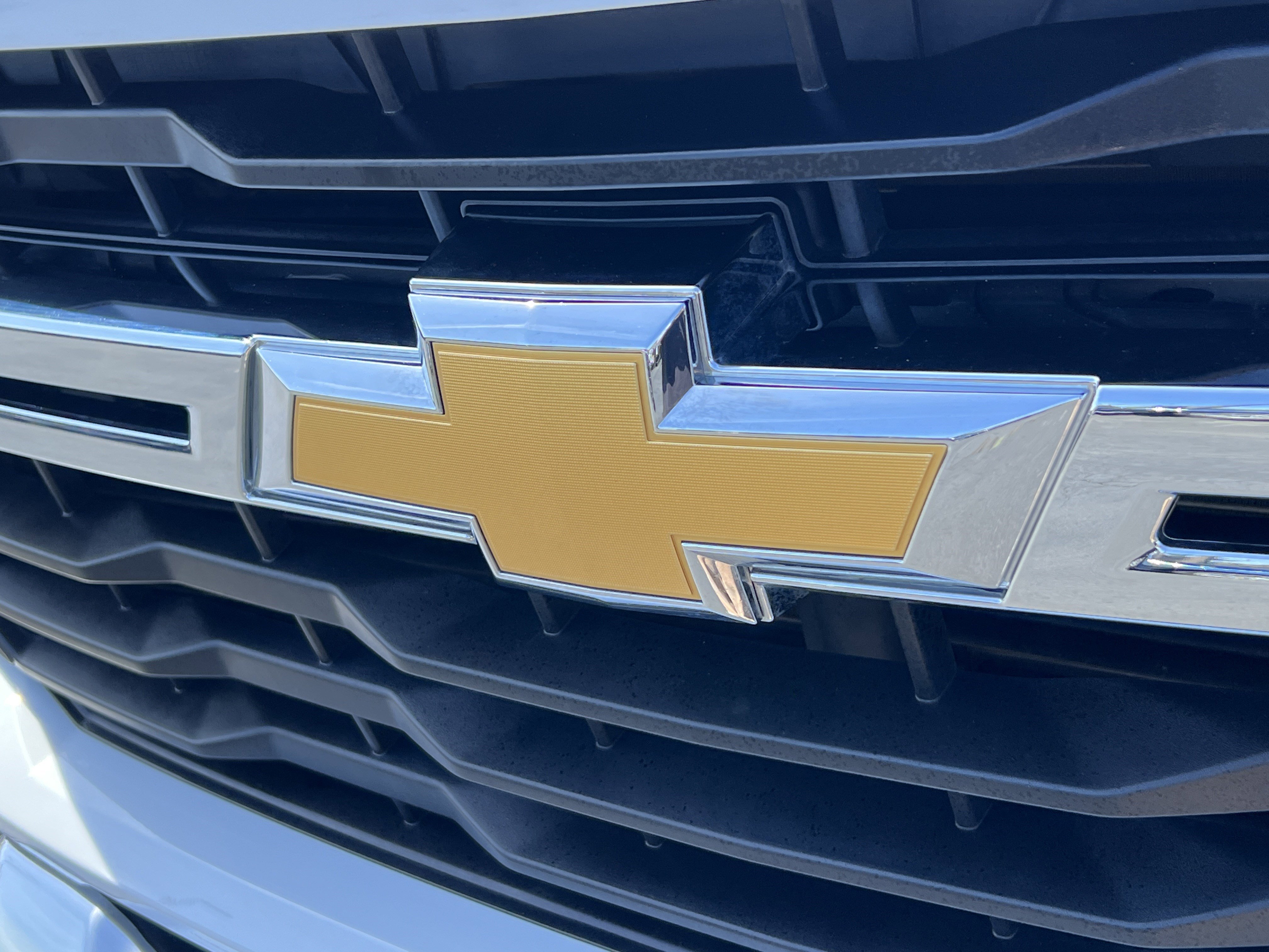 Used 2025 Chevrolet Silverado 2500 LT w/ Convenience Package AWD/4WD image 8
