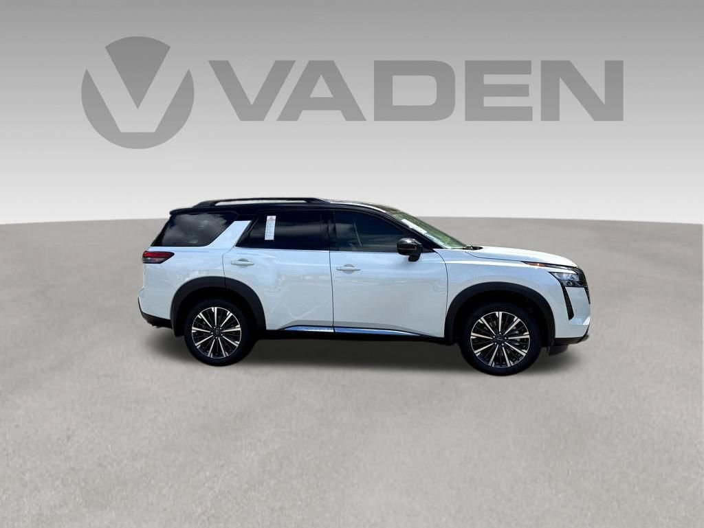 New 2026 Nissan Pathfinder Platinum FWD image 31