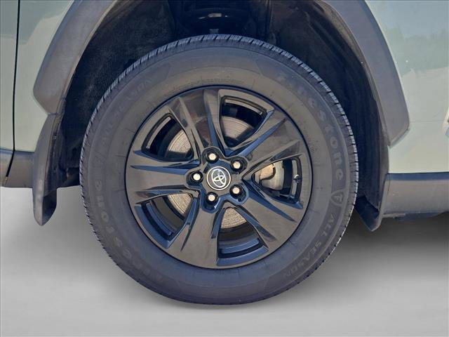 Used 2020 Toyota RAV4 XLE w/ Convenience Package AWD/4WD image 22