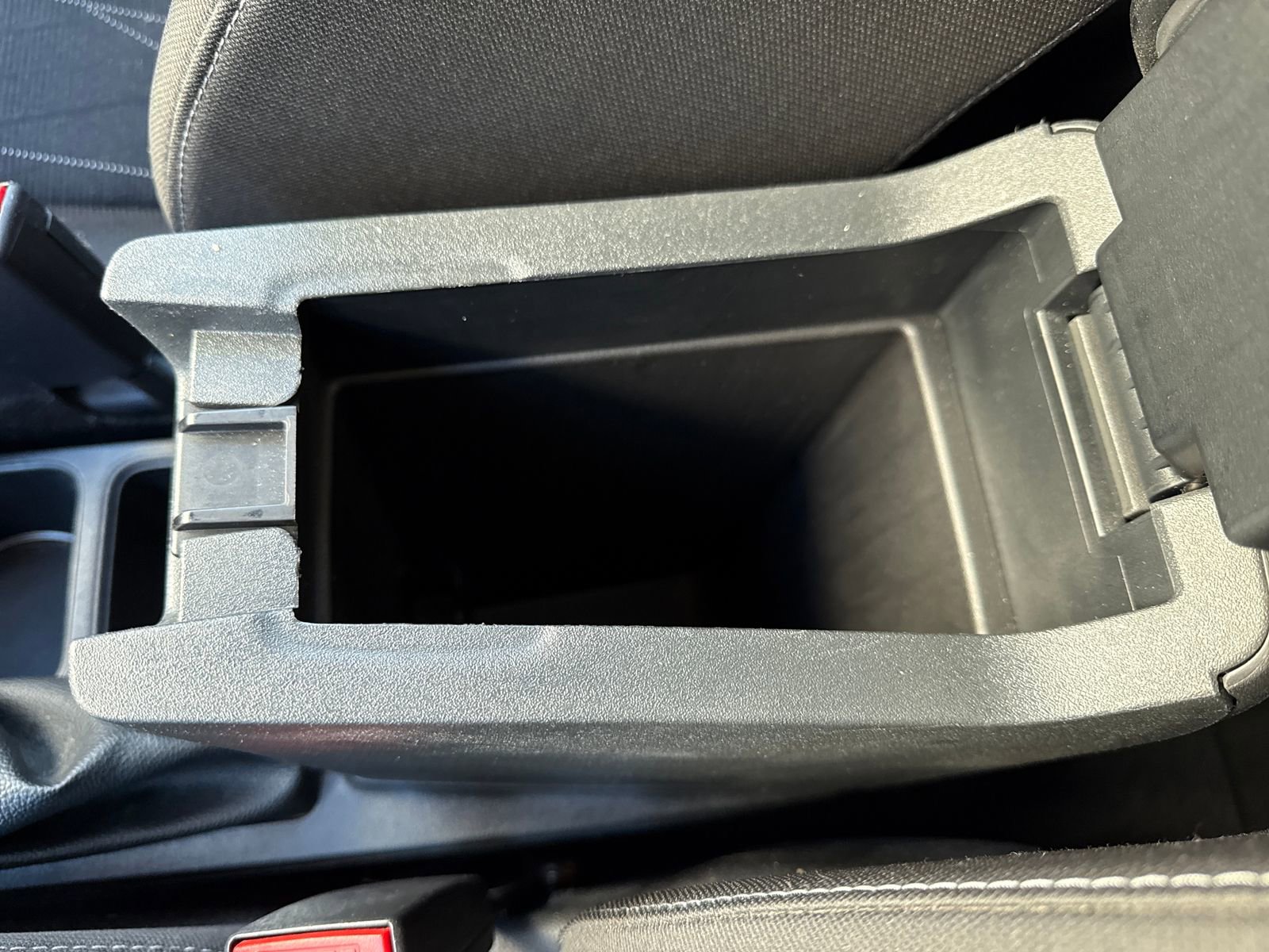 Used 2020 Ford EcoSport SE w/ SE Convenience Package image 26