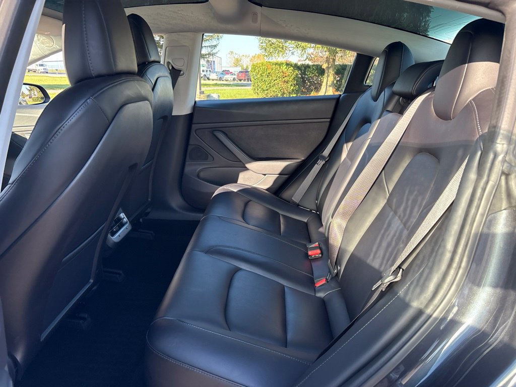 Used 2018 Tesla Model 3 Long Range AWD/4WD image 12