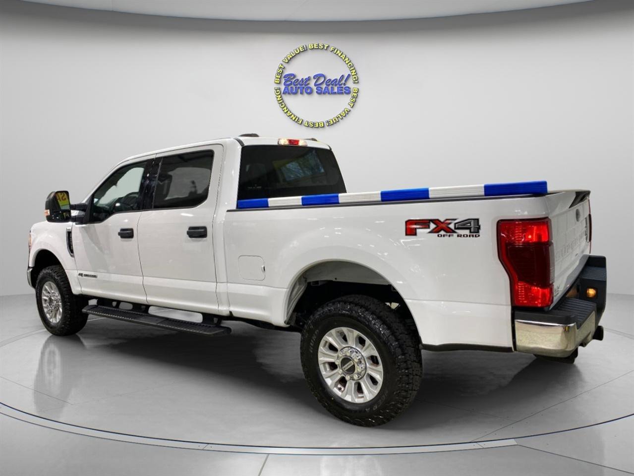 Used 2021 Ford F250 XLT w/ FX4 Off-Road Package image 2