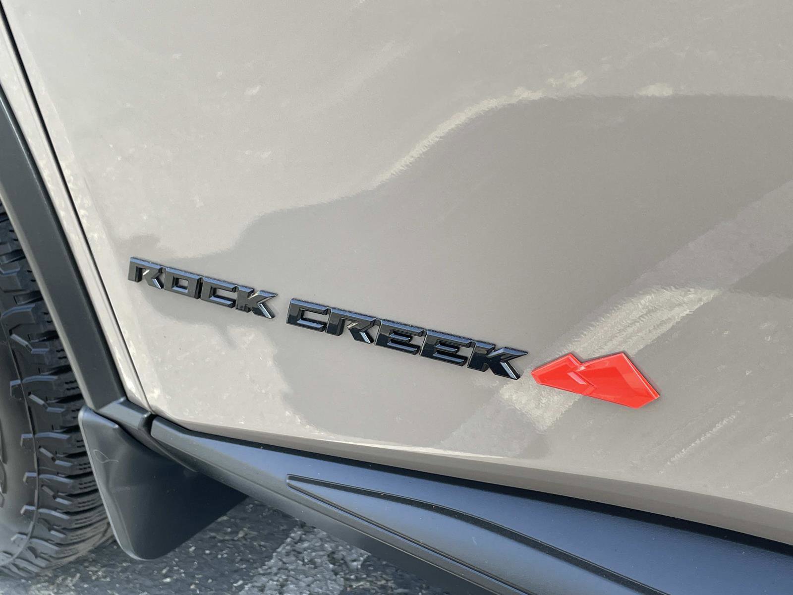 Used 2025 Nissan Rogue SV image 7