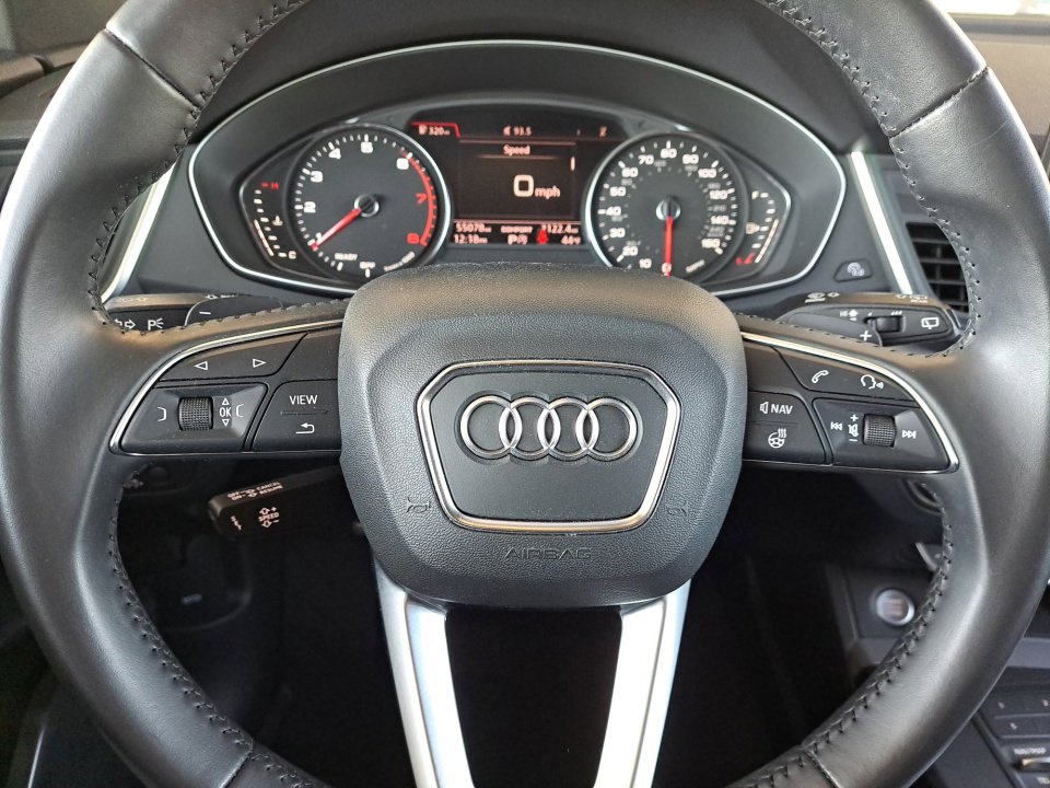 Used 2020 Audi Q5 2.0T Premium w/ Titanium Sport Package image 26