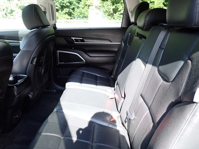 Used 2024 Kia Telluride EX AWD/4WD image 17