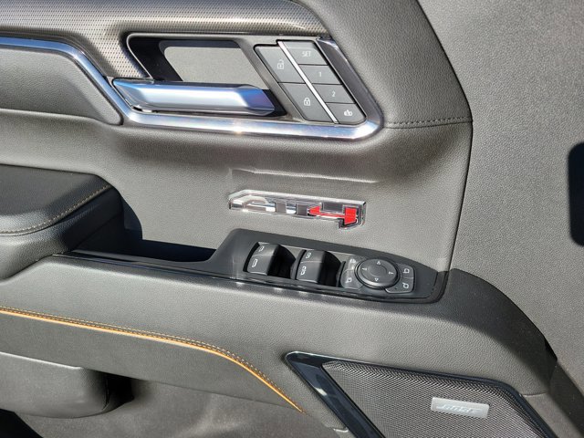 Used 2024 GMC Sierra 1500 AT4 w/ Technology Package image 29