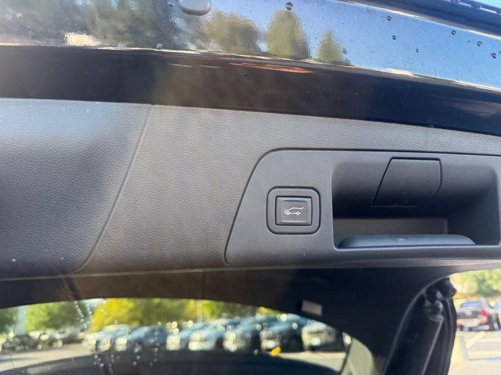 Used 2023 Buick Envision Preferred AWD/4WD image 19