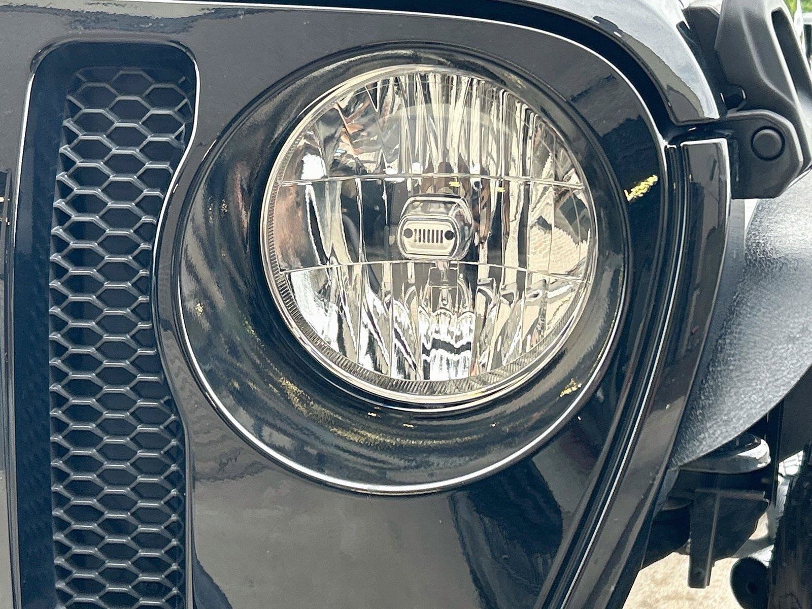 Used 2023 Jeep Wrangler Unlimited Sport AWD/4WD image 10