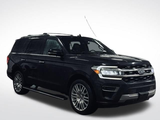 Used 2024 Ford Expedition Limited image 4
