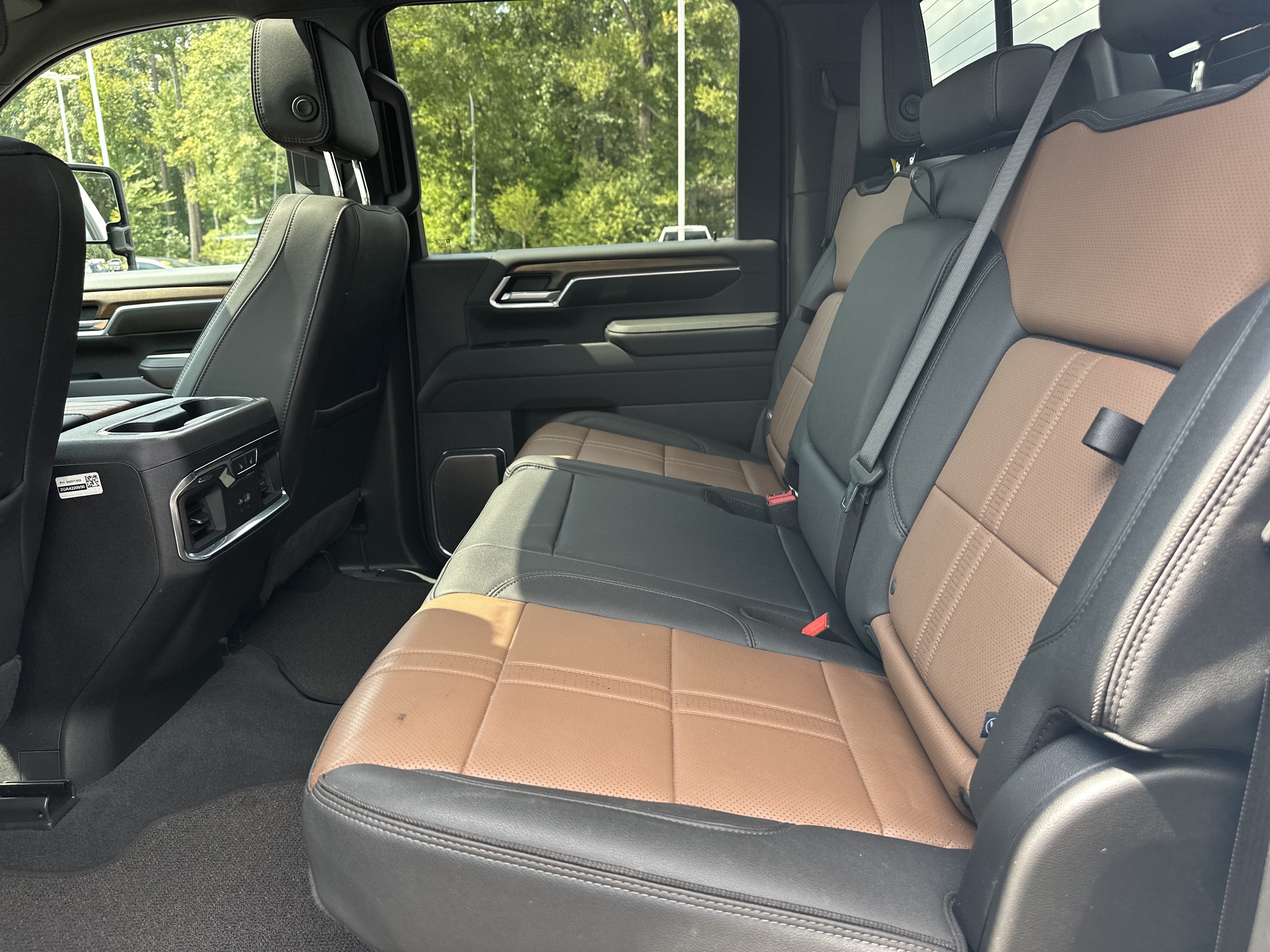 Used 2024 Chevrolet Silverado 3500 High Country w/ High Country Premium Package AWD/4WD image 21