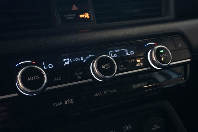 Used 2025 Honda Pilot EX-L image 27