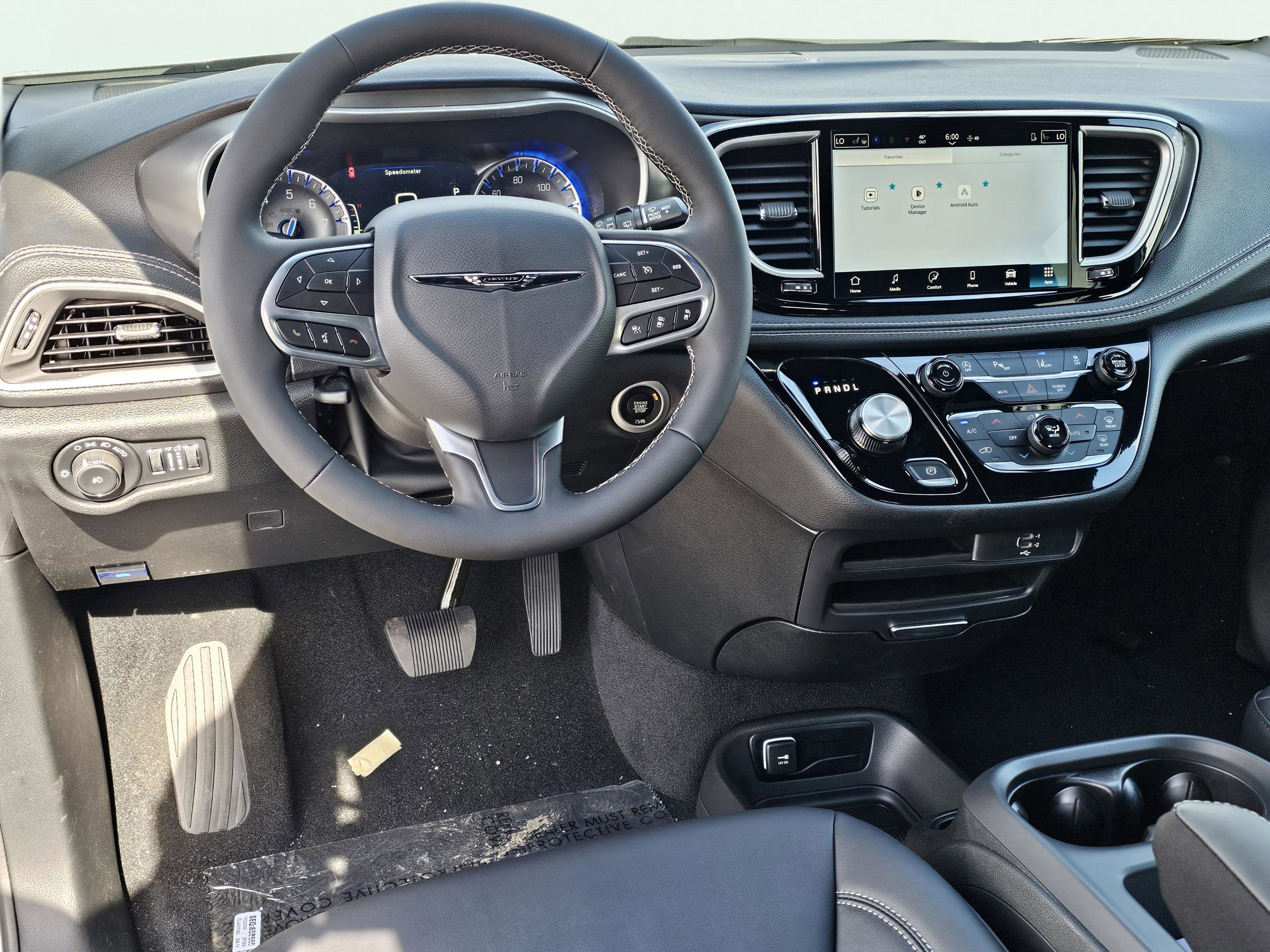New 2026 Chrysler Pacifica Select image 33