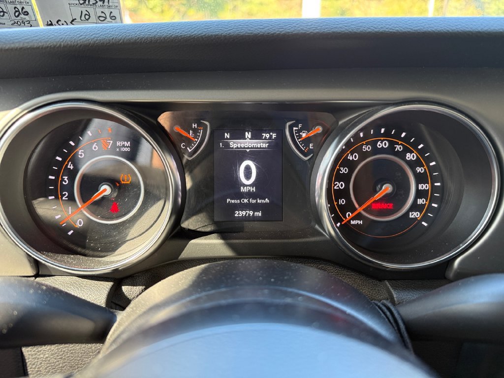 Used 2021 Jeep Gladiator Sport AWD/4WD image 16