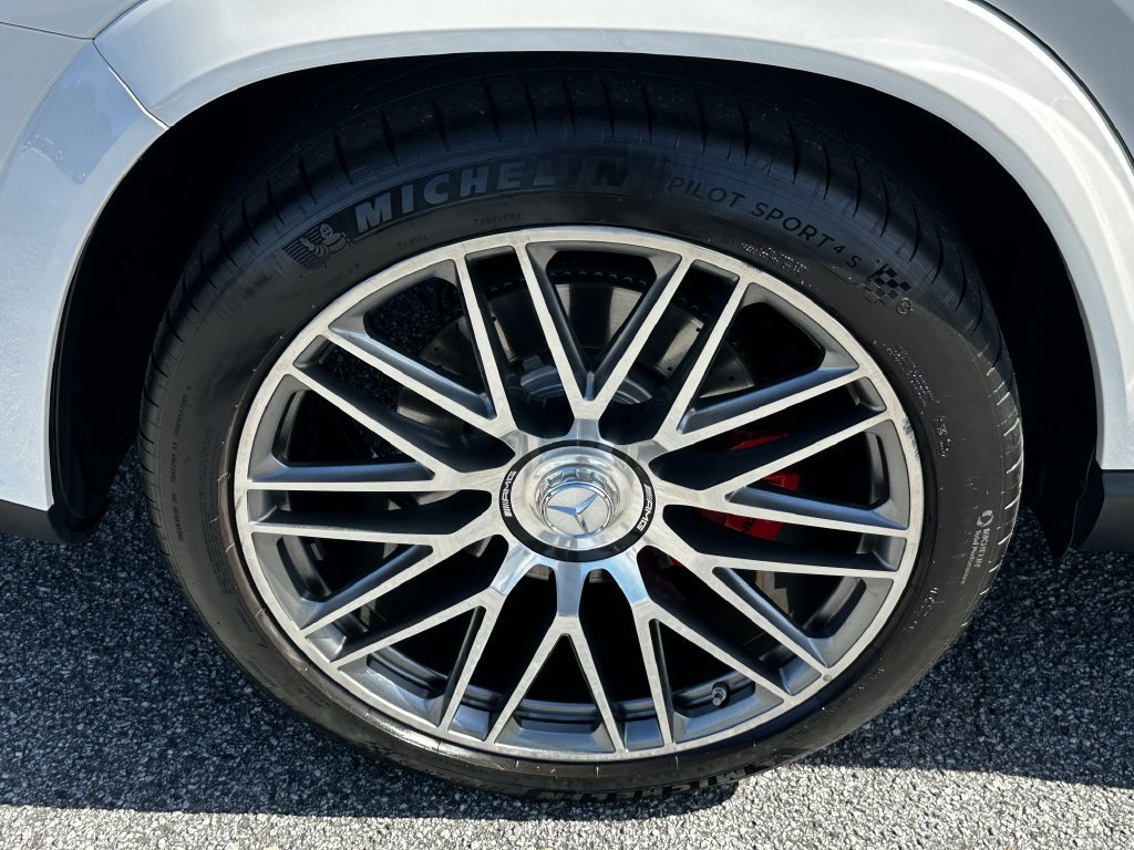 Certified 2025 Mercedes-Benz GLS 63 AMG 4MATIC image 20