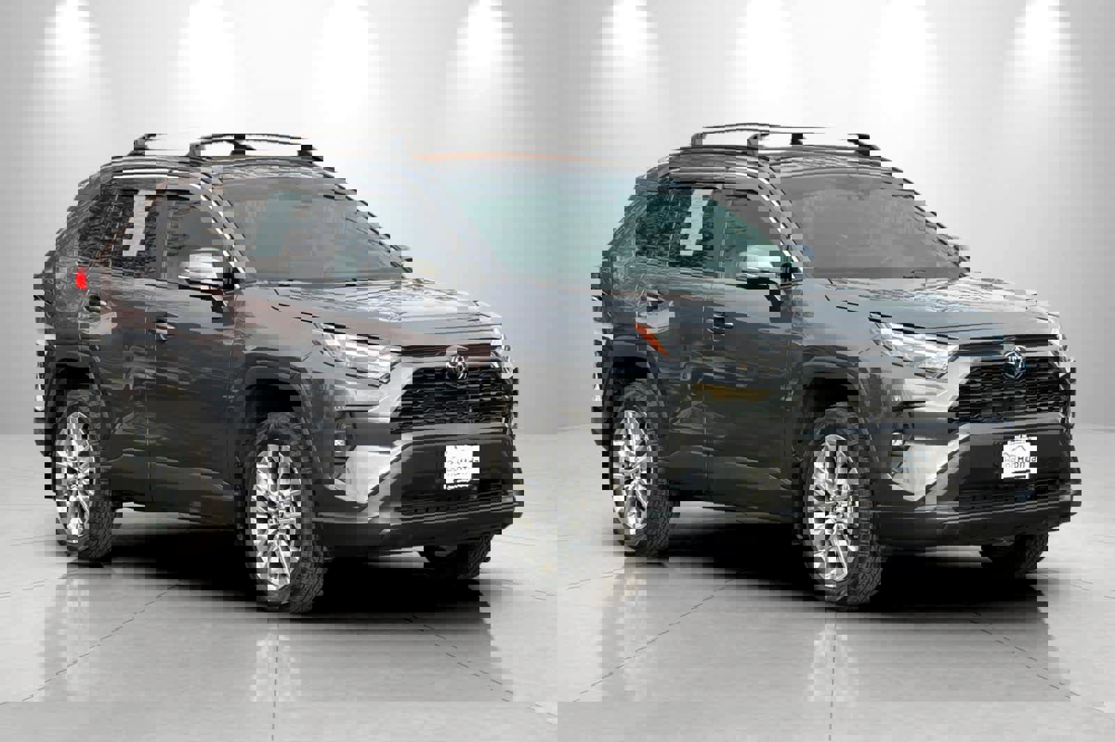 Used 2024 Toyota RAV4 XLE Premium w/ Weather Package image 9