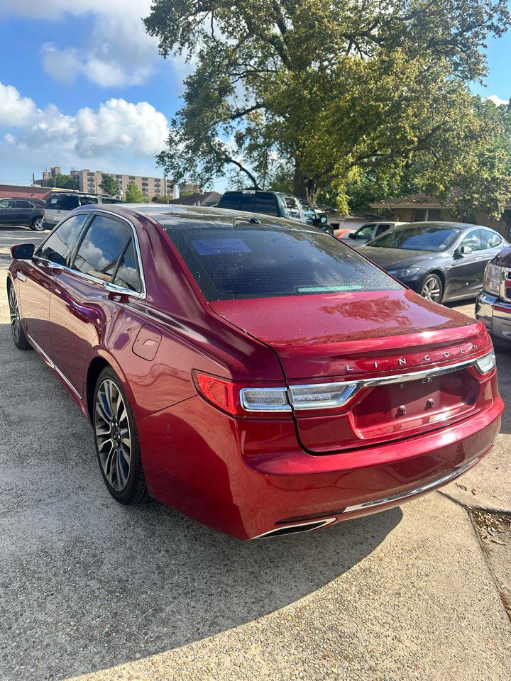Used 2017 Lincoln Continental Select w/ Climate Package image 3