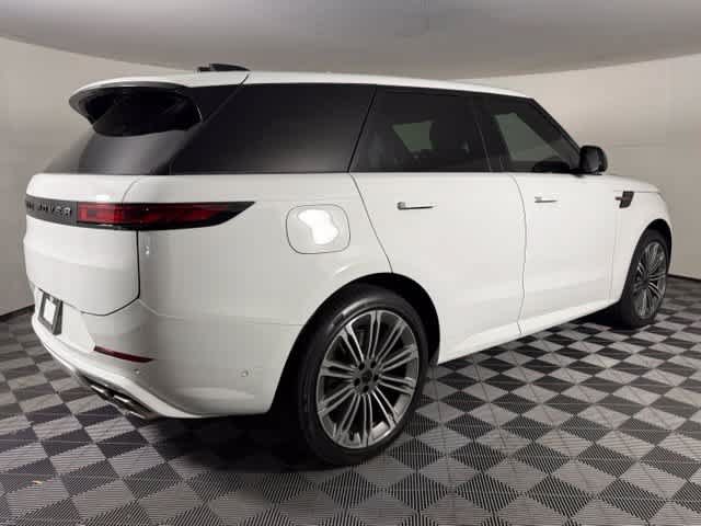 New 2027 Land Rover Range Rover Sport Dynamic SE AWD/4WD image 7