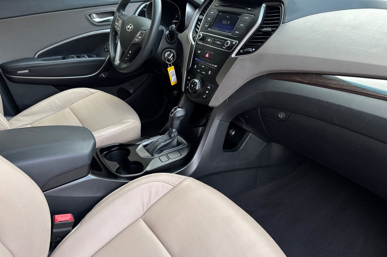 Used 2018 Hyundai Santa Fe Sport AWD/4WD image 16