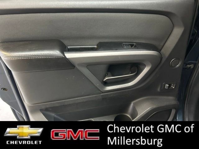 Used 2015 Nissan Titan SV w/ SV Value Truck Package image 28