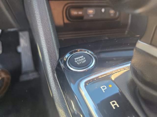 Used 2025 Kia Sportage EX FWD image 18