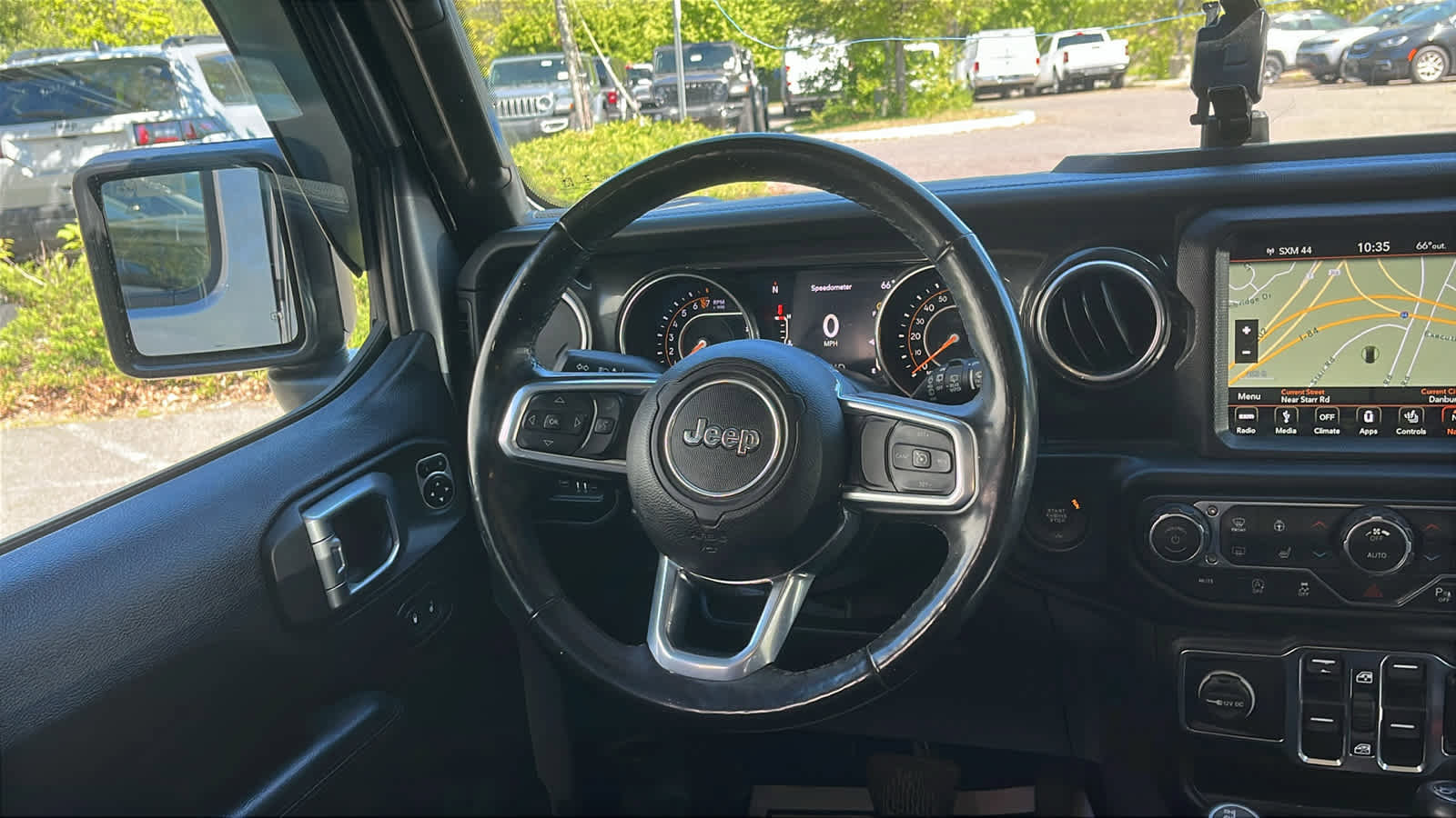 Used 2019 Jeep Wrangler Unlimited Sahara AWD/4WD image 25