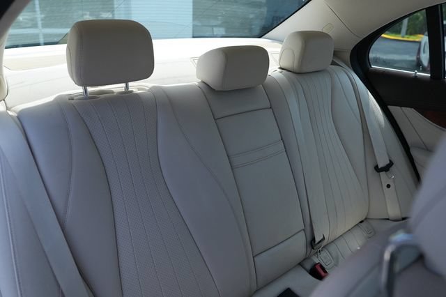 Used 2018 Mercedes-Benz E 300 4MATIC image 16