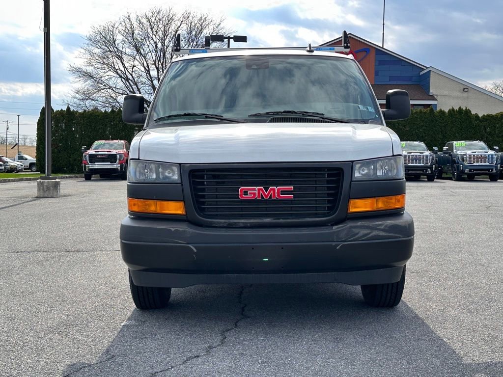 New 2025 GMC Savana 2500 w/ Driver Convenience Package RWD image 4