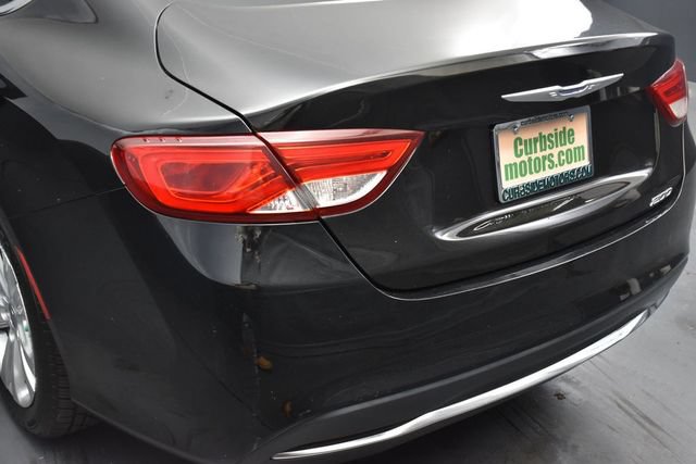 Used 2015 Chrysler 200 Limited FWD image 17