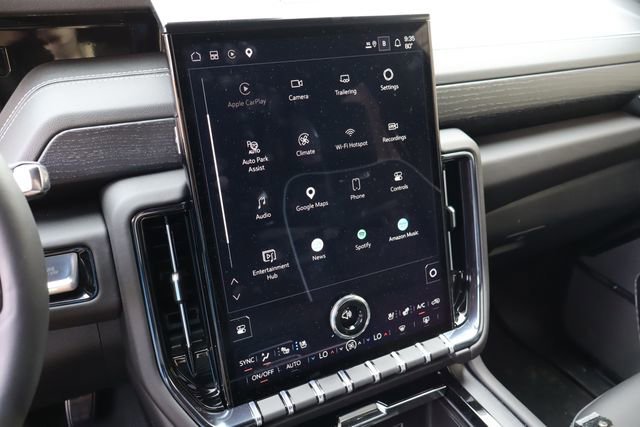 Used 2026 GMC Yukon AT4 Ultimate AWD/4WD image 8